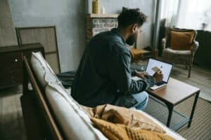 How Colorado Data Privacy Laws Affect Consumers and Businesses involved in Online Shopping