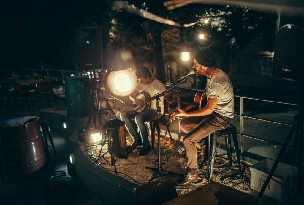 Looking for live music in Longmont tonight? Try these venues, including breweries, bars, parks, & more recommended by the Longmont Ledger!