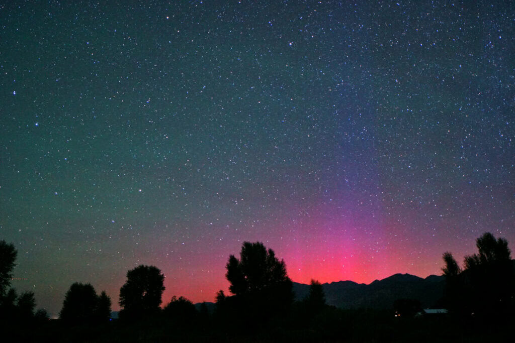Where to See the Northern LIghts in Colorado Near Longmont