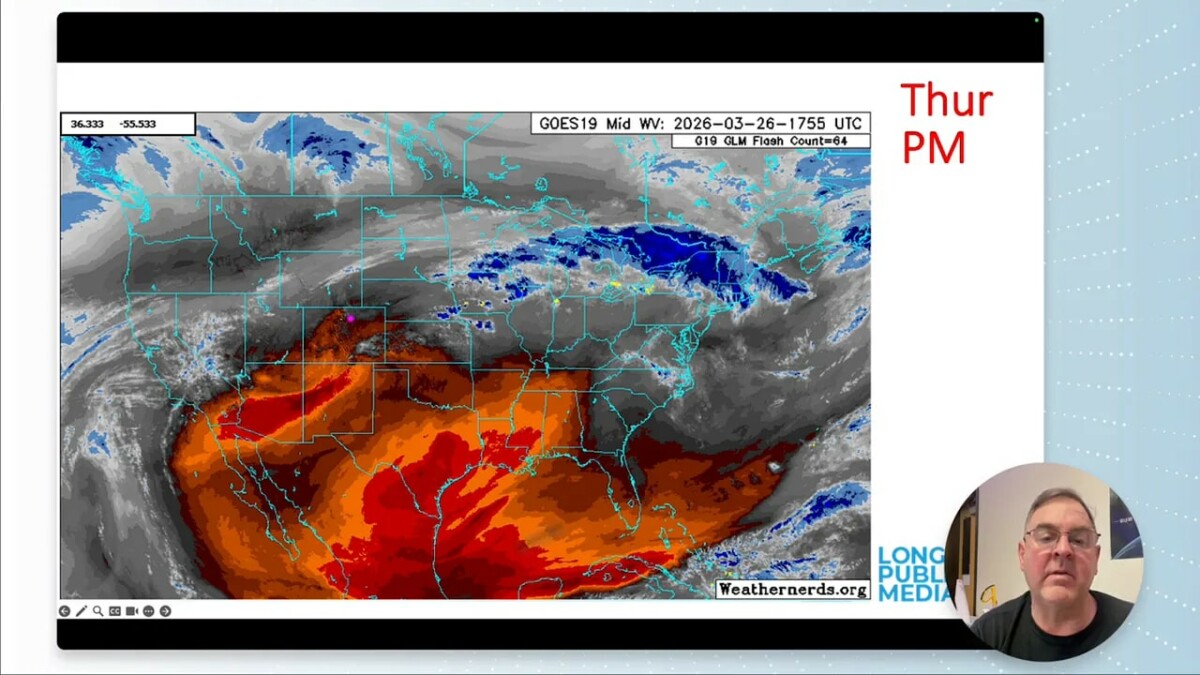 Water vapor satellite map showing super-dry air over the southern Plains and a ridge over the region